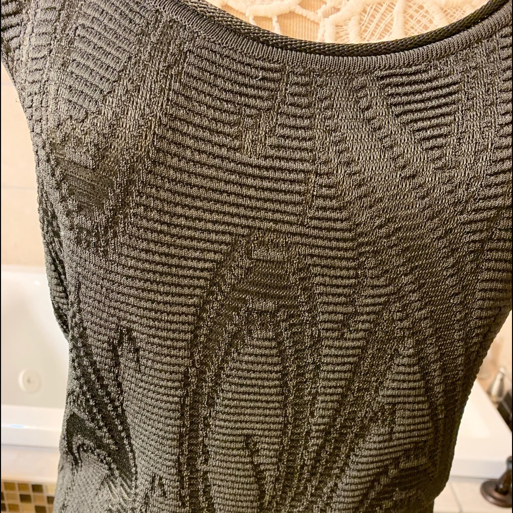 Armani Collezioni Textured Black Tank Top - Picture 6 of 8